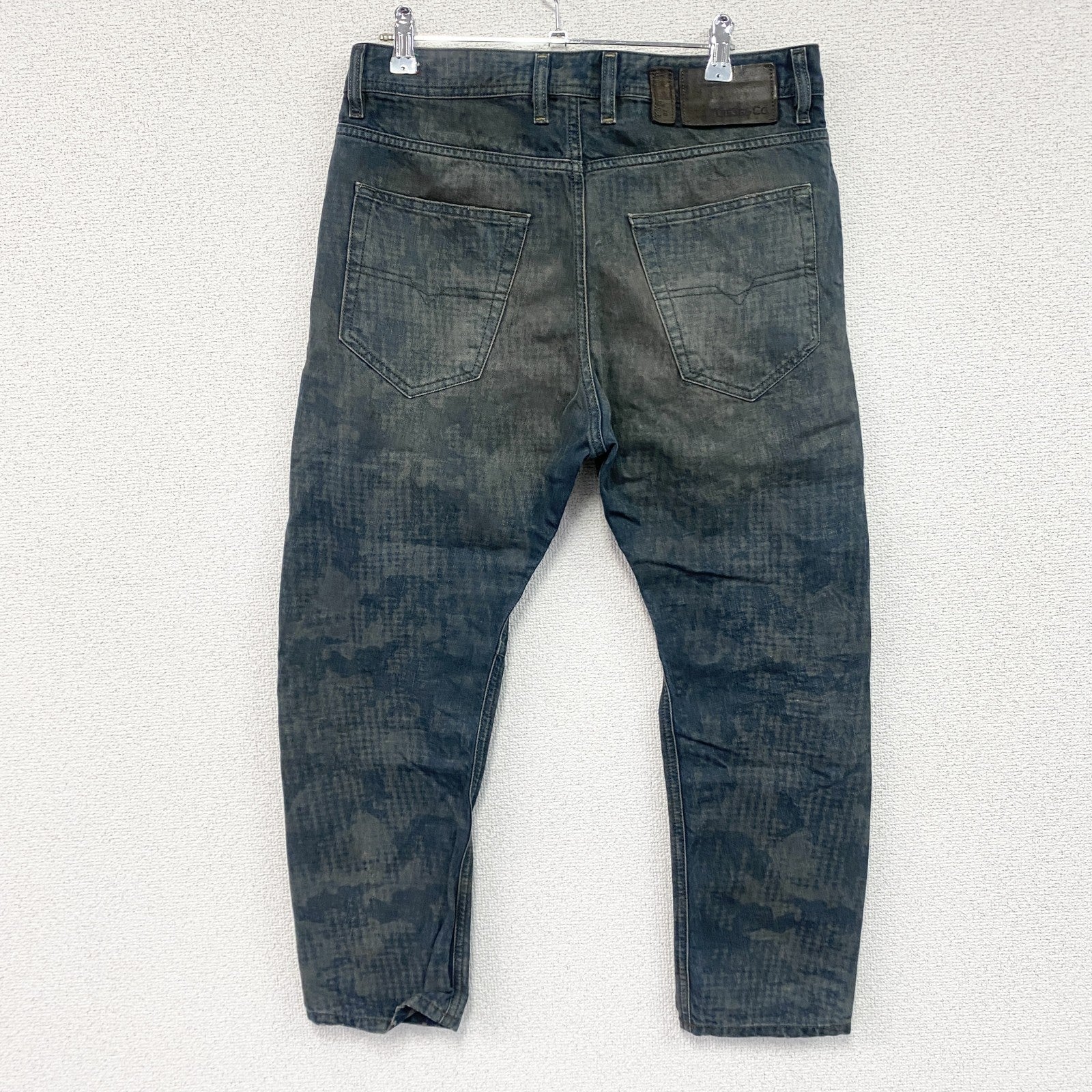 DIESEL　ディーゼル　NARROT　ナロット　0811M　デニムパンツ/ジーンズ　ボタンフライ　インディゴ　W29サイズ