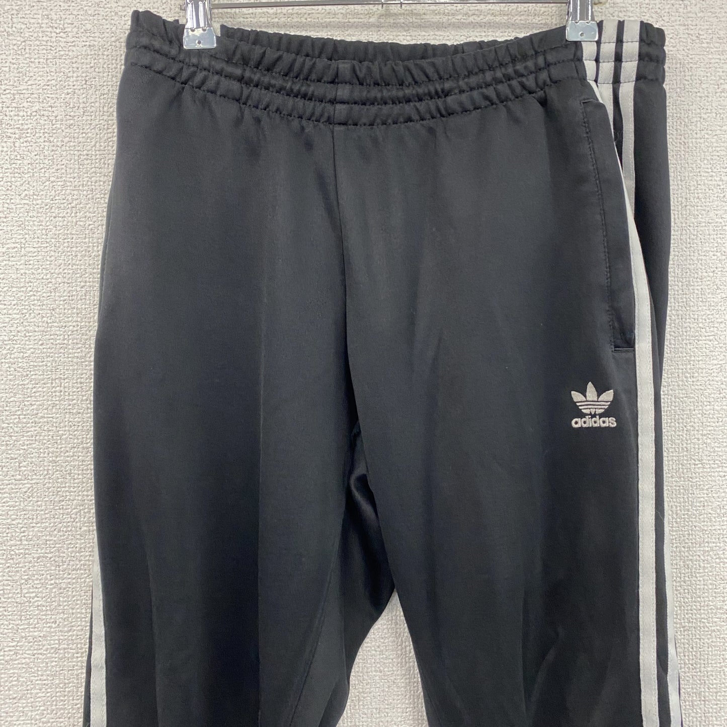adidas　アディダス　トラックパンツ/ジャージパンツ　トレフォイルロゴ　黒　ブラック