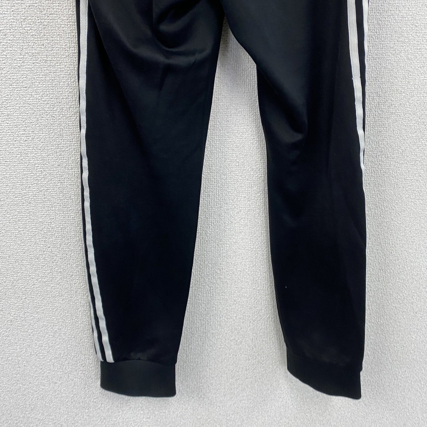 adidas　アディダス　トラックパンツ/ジャージパンツ　トレフォイルロゴ　黒　ブラック