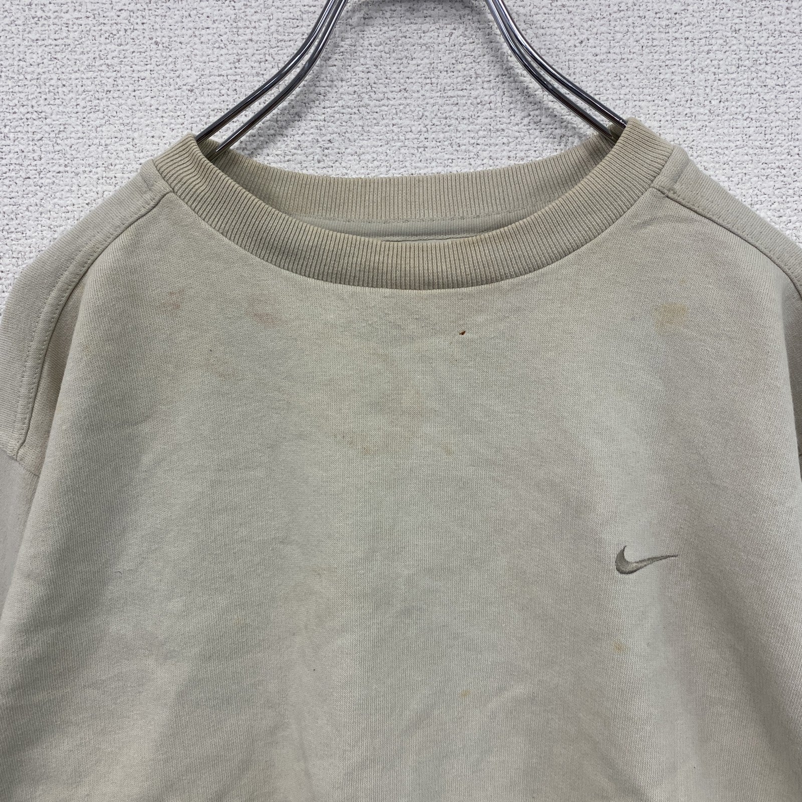 NIKE　ナイキ　スウェット/トレーナー　刺繡ロゴ　ベージュ　Sサイズ　
