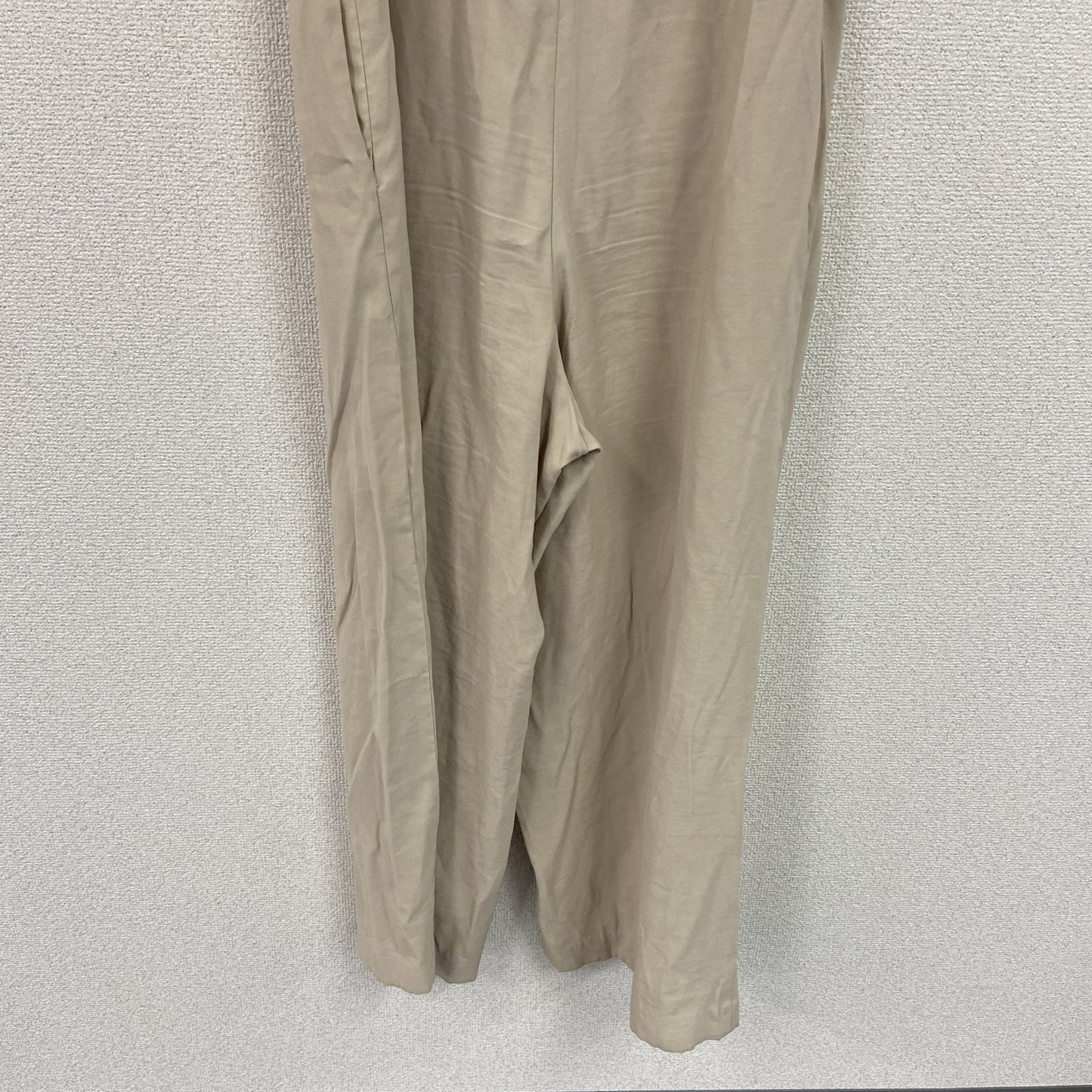 ZARA　ザラ　ダーツディティールオーバーオール/つなぎ　ベージュ　24サイズ