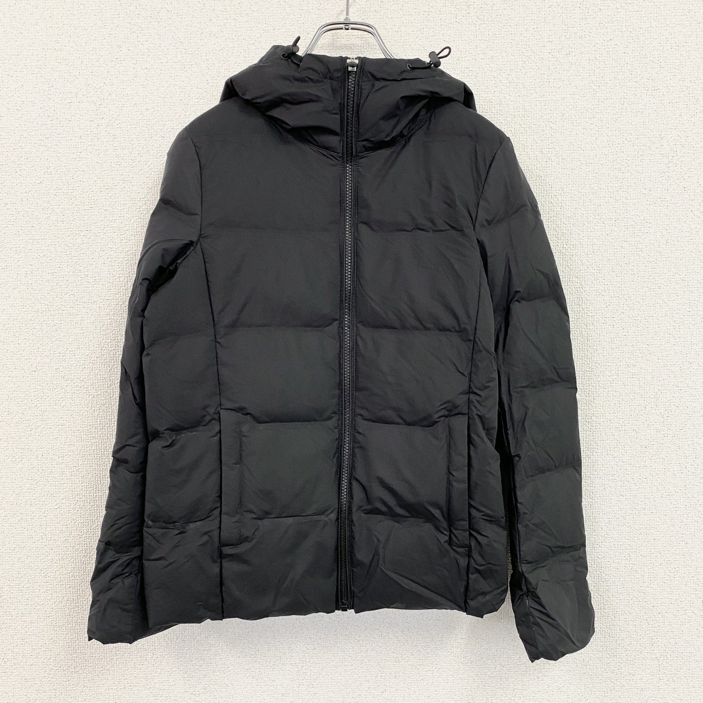 UNIQLO　ユニクロ　シームレスダウンパーカ　ダウン90%　黒　ブラック　Sサイズ