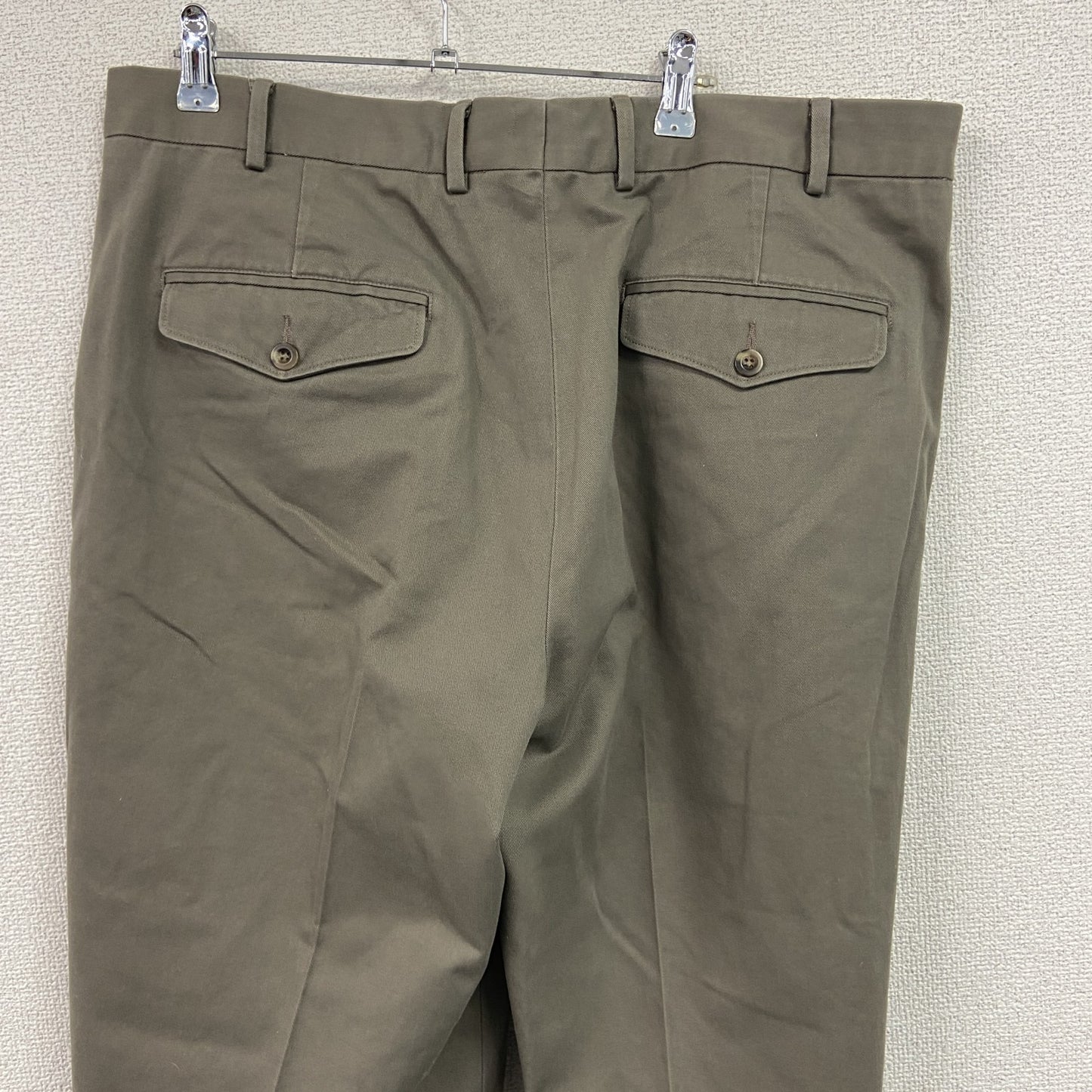 チノパンツ　ジップフライ　ツータック　茶色　ブラウン
