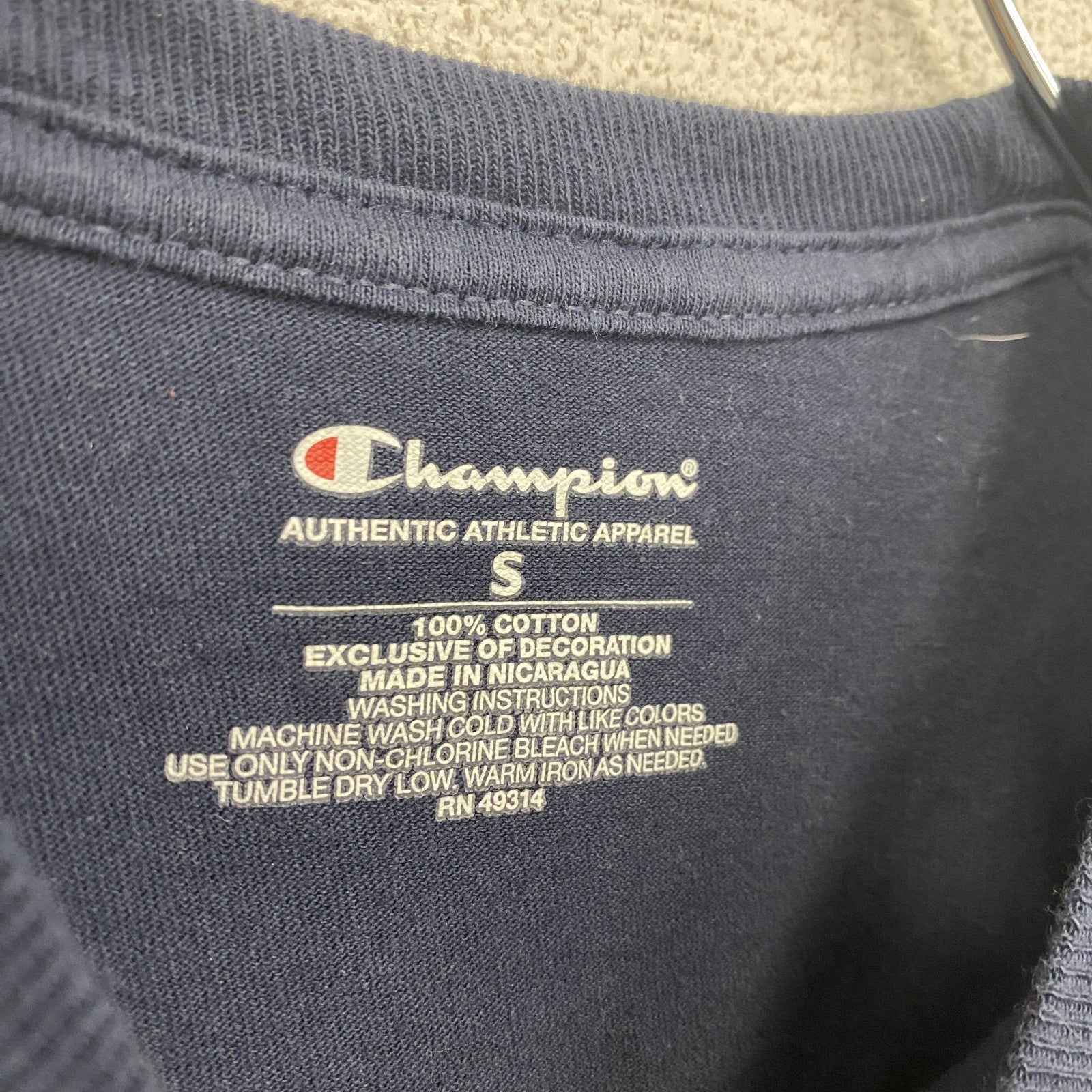 champion　チャンピオン　半袖プリントTシャツ　ベルリンオリンピック　刺繍ロゴ　クルーネック　現行　紺　ネイビー　Sサイズ