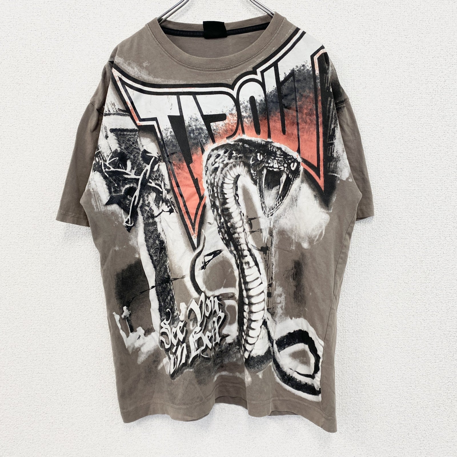 古着 used　TAPOUT タップアウト　半袖プリントTシャツ　カジュアルデザイン　コブラ　茶色　クルーネック　XLサイズ