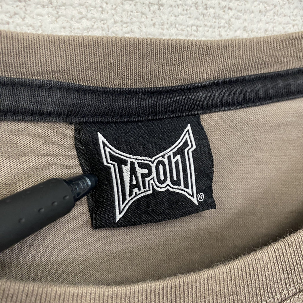 古着 used　TAPOUT タップアウト　半袖プリントTシャツ　カジュアルデザイン　コブラ　茶色　クルーネック　XLサイズ