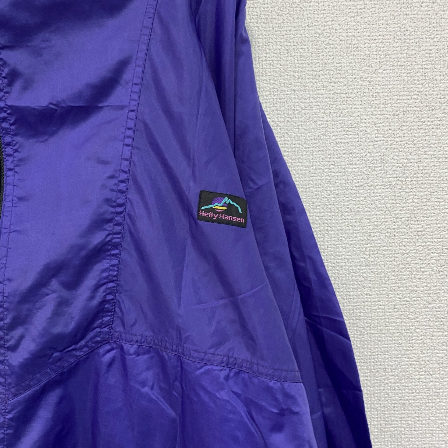 HELLY HANSEN　ヘリーハンセン　フルジップナイロンジャケット　紫　パープル　Mサイズ　