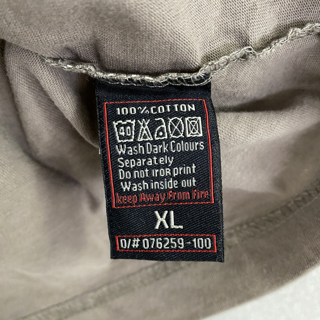 古着 used　TAPOUT タップアウト　半袖プリントTシャツ　カジュアルデザイン　コブラ　茶色　クルーネック　XLサイズ