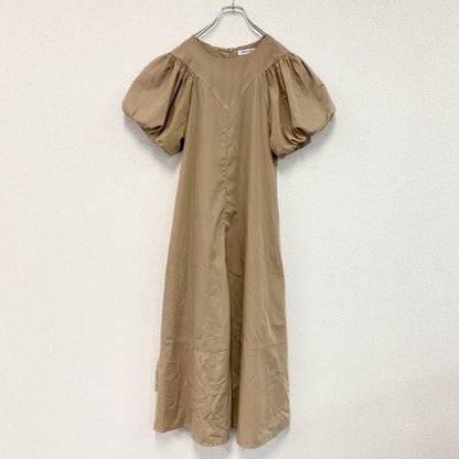 NATURAL BEAUTY BASIC　ナチュラルビューティーベーシック　バルーンスリーブAラインワンピース　ベージュ　Sサイズ