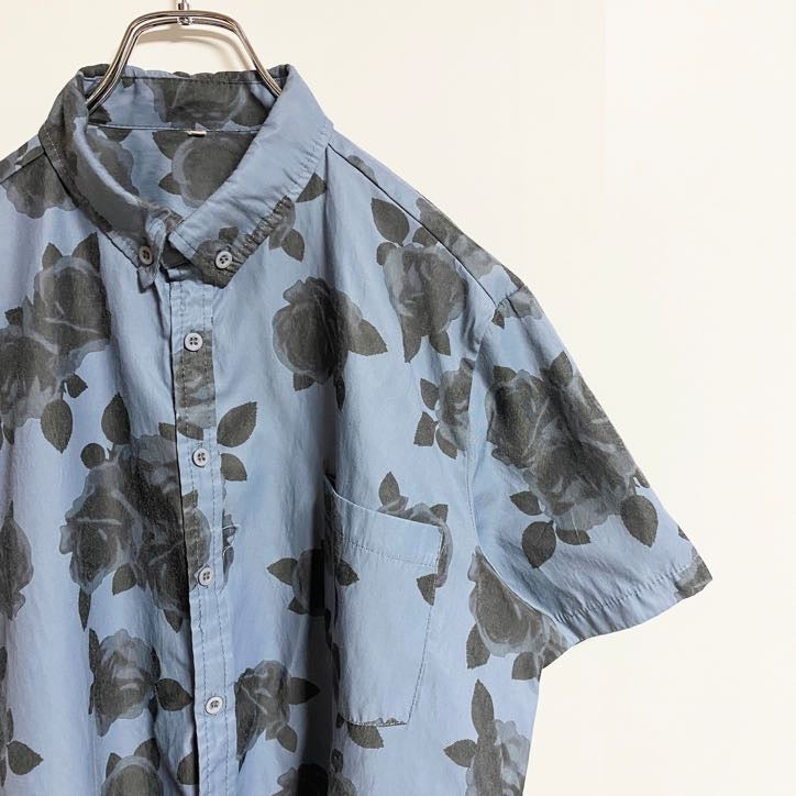 古着 used　半袖総柄シャツ　花柄　アロハシャツ　バラ　青　ブルー　レトロデザイン　ビックシルエット　XXLサイズ