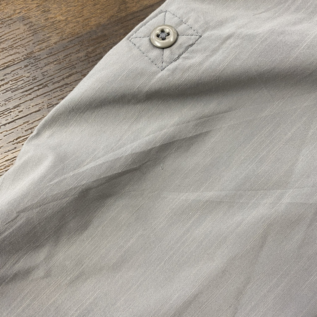 Carhartt　カーハート　長袖ワークシャツ　ボタンダウンシャツ　灰色　グレー　Mサイズ