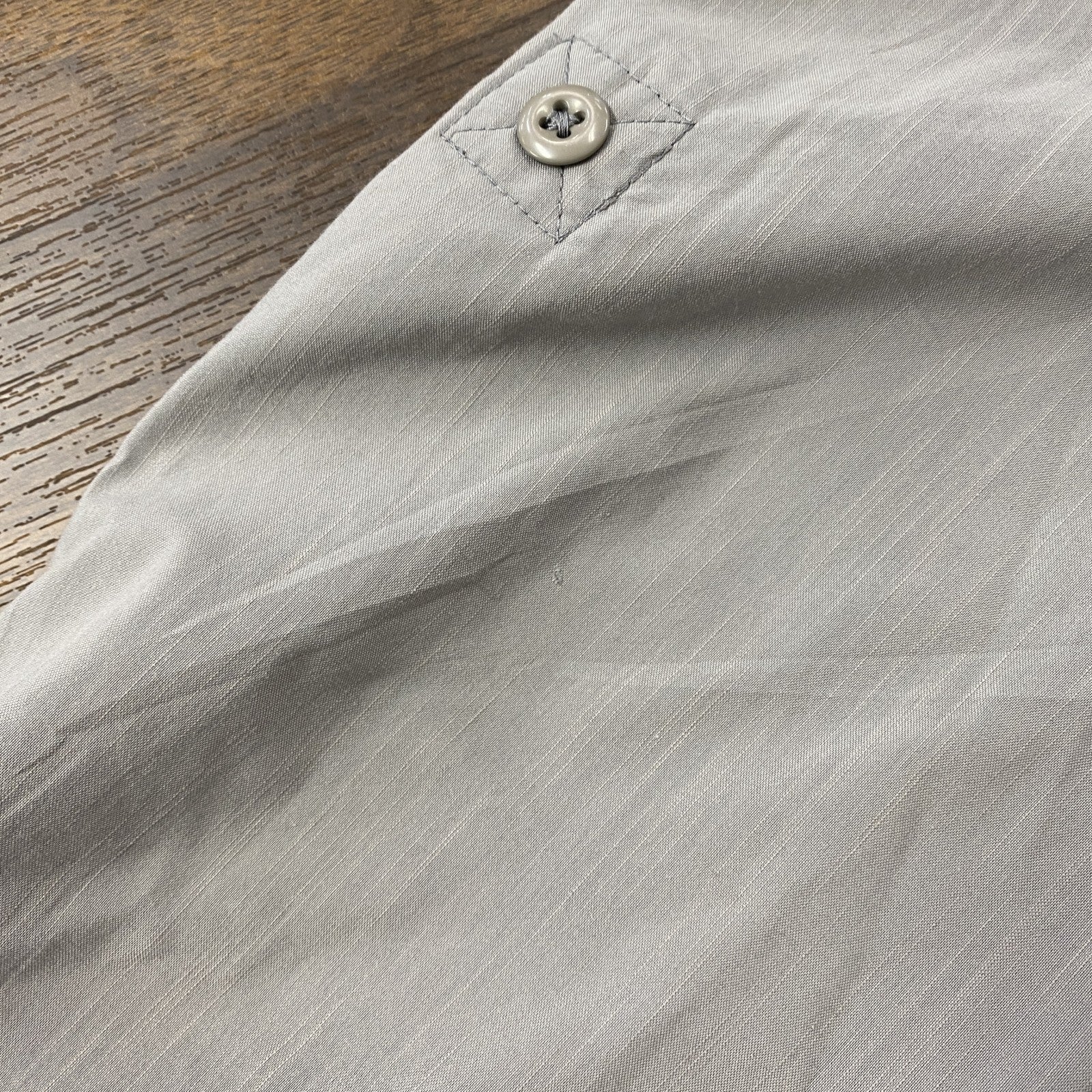 Carhartt　カーハート　長袖ワークシャツ　ボタンダウンシャツ　灰色　グレー　Mサイズ