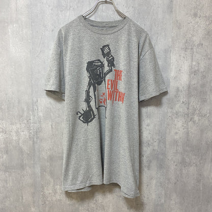 古着 used　The Evil Within　半袖　プリントTシャツ　グレー　キャラクター　ロゴT　レトロ　デザイン　ストリート　クルーネック　春夏服　メンズ　レディース