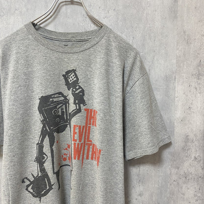 古着 used　The Evil Within　半袖　プリントTシャツ　グレー　キャラクター　ロゴT　レトロ　デザイン　ストリート　クルーネック　春夏服　メンズ　レディース