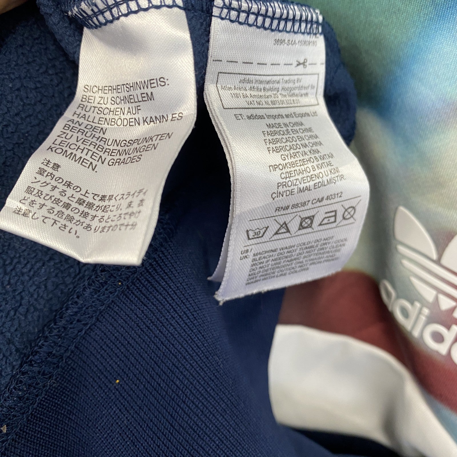 古着 used　adidas　アディダス　グラフィックプリントトレーナー　スーパースター　カジュアルデザイン　レトロ　青　Lサイズ