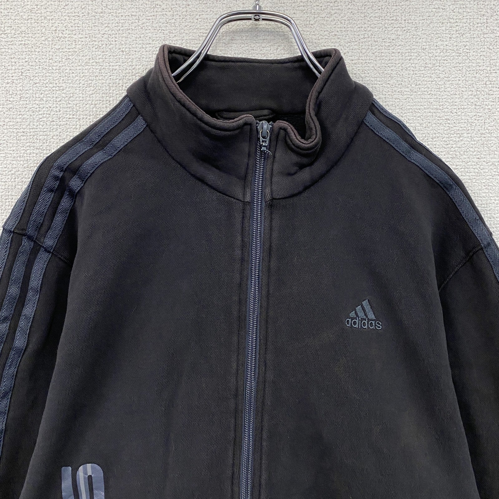 00s　adidas　アディダス　トラックジャケット/ジャージ　パフォーマンスロゴ　ヴィンテージ　黒　ブラック　Oサイズ