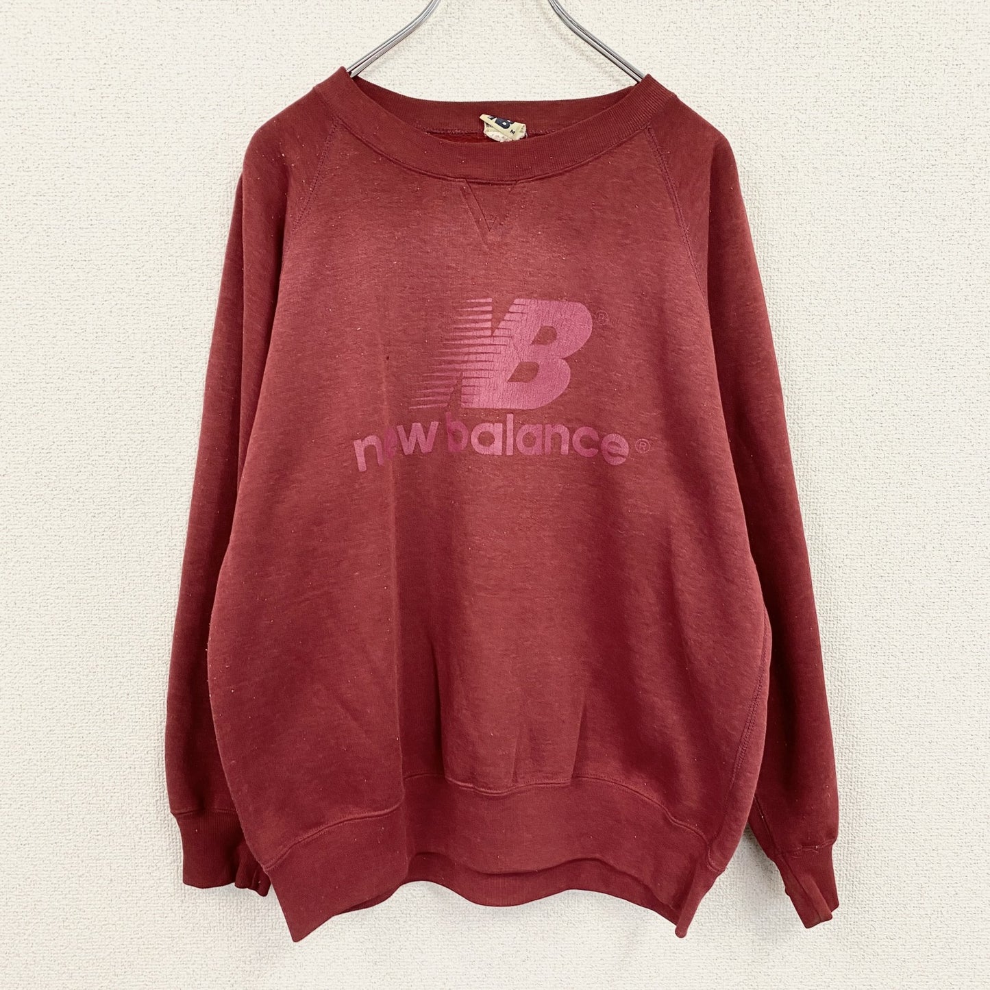 ～90s　NEW BALANCE　ニューバランス　スウェット/トレーナー　前V　ラグランスリーブ　赤　レッド　Mサイズ