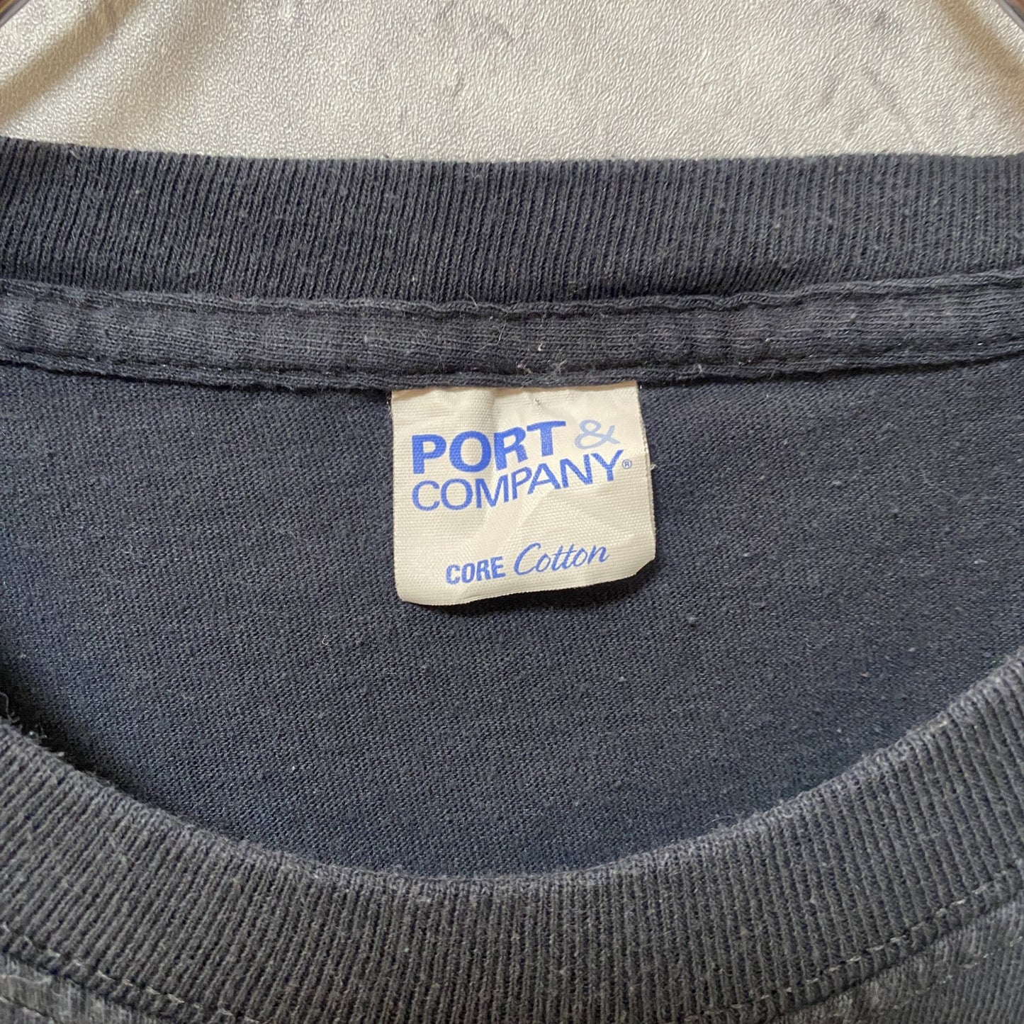 古着 used　半袖プリントTシャツ　黒　ブラック　カレッジ　ロゴT　レトロデザイン　クルーネック　ビッグシルエット