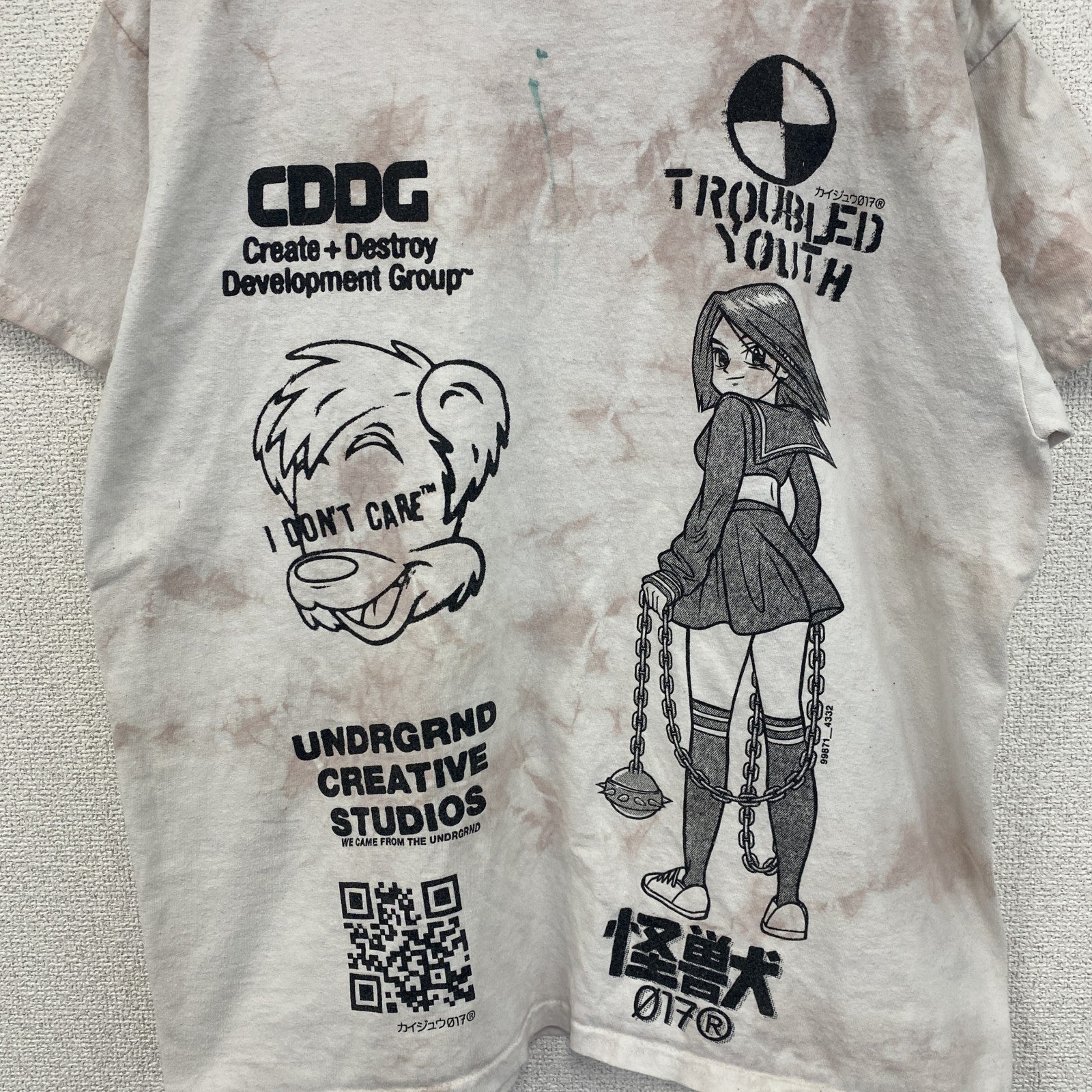 古着 used　KAIJU017　半袖プリントTシャツ　カジュアルデザイン　怪獣　クルーネック　レトロ　Mサイズ