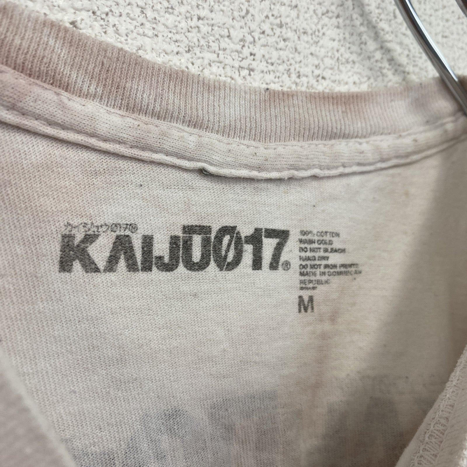 古着 used　KAIJU017　半袖プリントTシャツ　カジュアルデザイン　怪獣　クルーネック　レトロ　Mサイズ