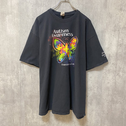 古着 used　GILDAN ギルダン　半袖プリントTシャツ　黒　ブラック　蝶　レインボー　レトロデザイン　クルーネック　XL