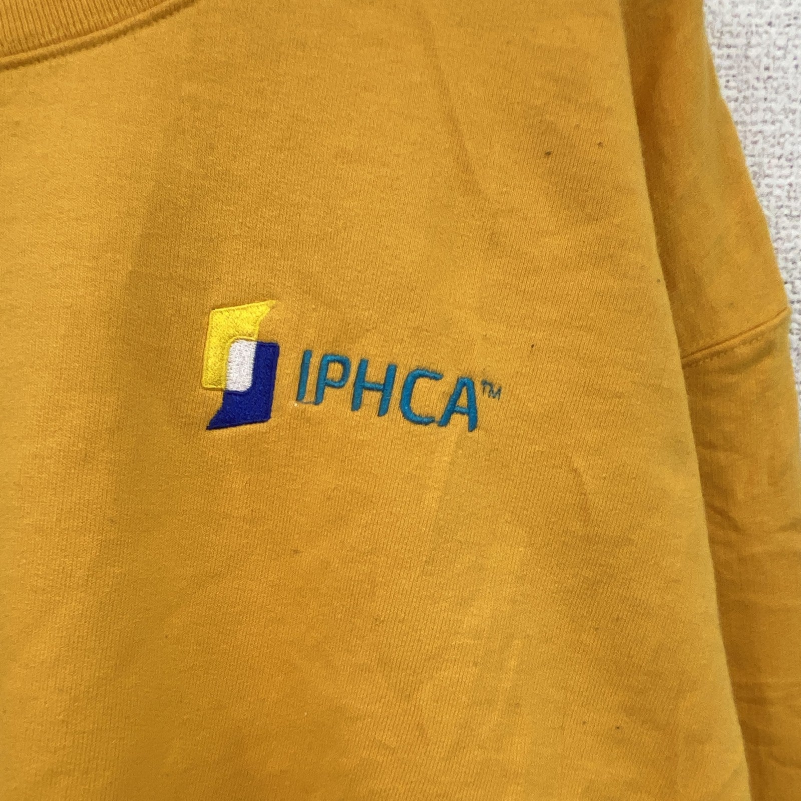 champion　チャンピオン　スウェット/トレーナー　ワンポイント刺繍　黄色　イエロー　XLサイズ