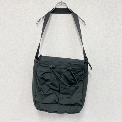 UNIQLO　ユニクロ　2WAYユーティリティバッグ　ショルダーバッグ　グレー　ワンサイズ