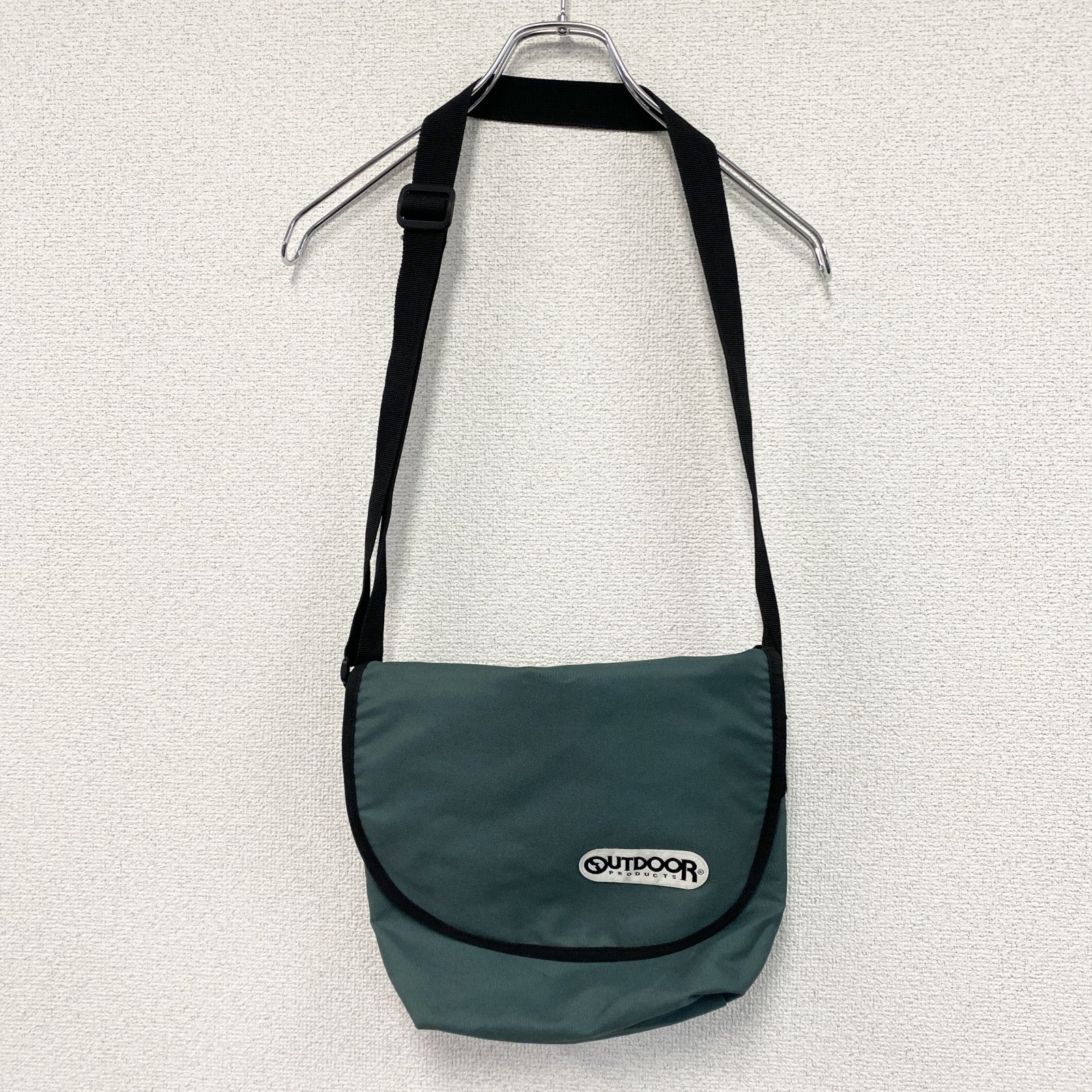 OUTDOOR　アウトドア　ショルダーバッグ　緑　グリーン