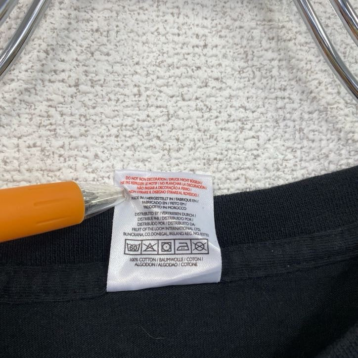 古着 used　FRUIT OF THE LOOM　半袖バンドプリントTシャツ　クルーネック　レトロ　黒　ブラック　Mサイズ