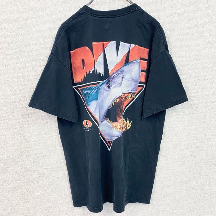 古着 used　Hanes　ヘインズ　半袖両面プリントTシャツ　サメ　クルーネック　黒　ブラック　ヴィンテージ　XLサイズ