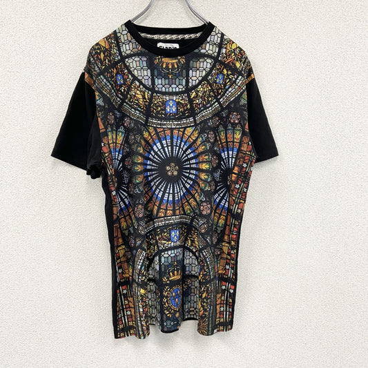 FABRIC　半袖プリントTシャツ　ステンドグラス　前面プリント　ビックプリント　クルーネック　総柄　黒　ブラック　XLサイズ