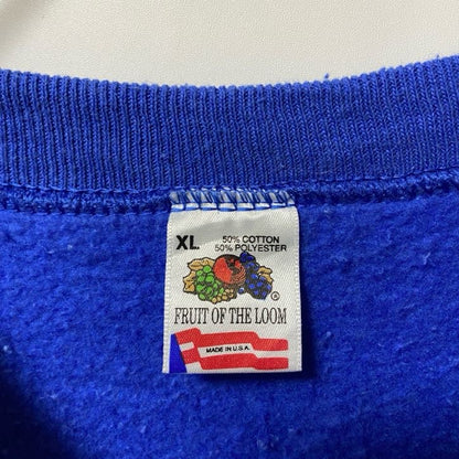 古着 used　FRUIT OF THE LOOM　USA製　長袖カレッジロゴプリントスウェット　トレーナー　青　XLサイズ