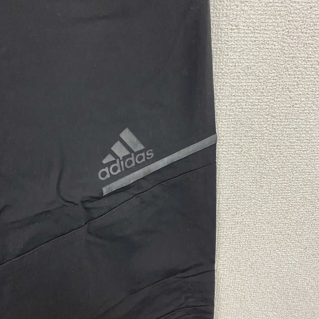 adidas　アディダス　ナイロンパンツ　　パフォーマンスロゴ　黒　ブラック　Mサイズ