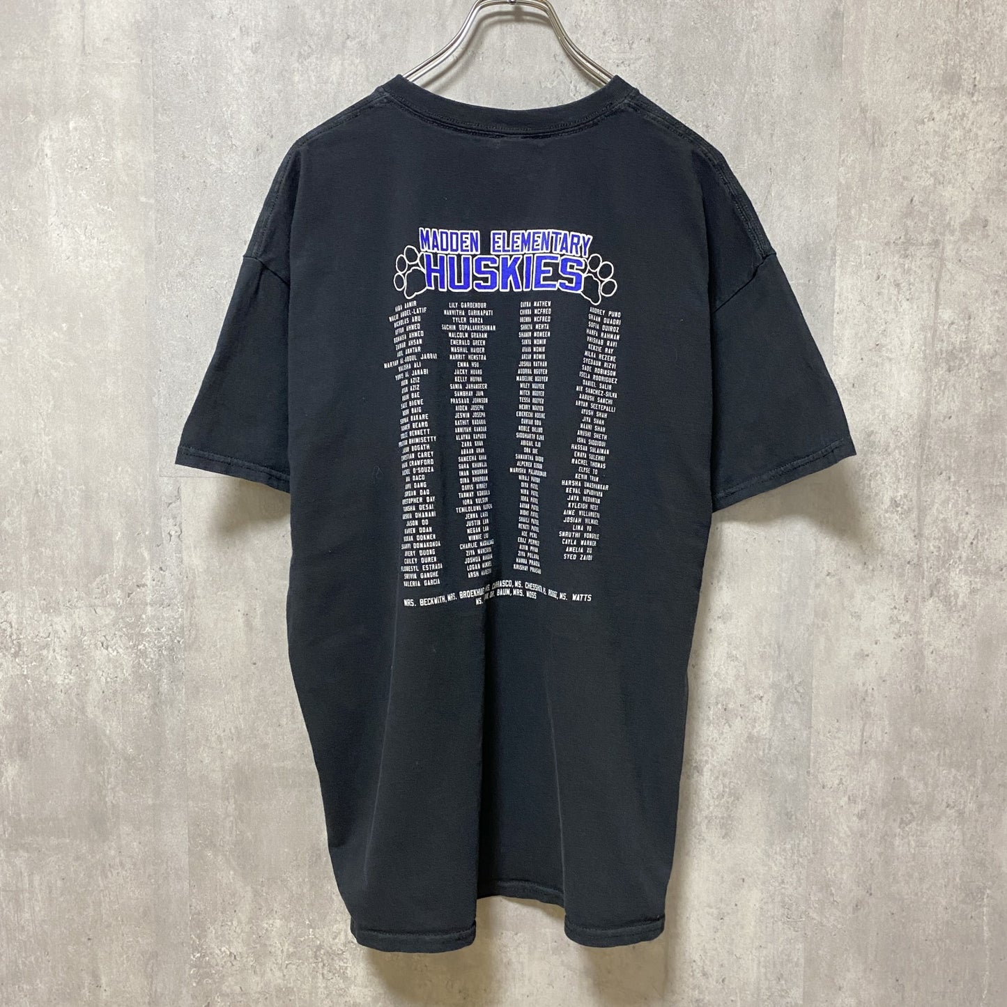 古着 used　HUSKIES　半袖プリントTシャツ　黒　ブラック　バックプリント　クルーネック　ビッグシルエット　XLサイズ