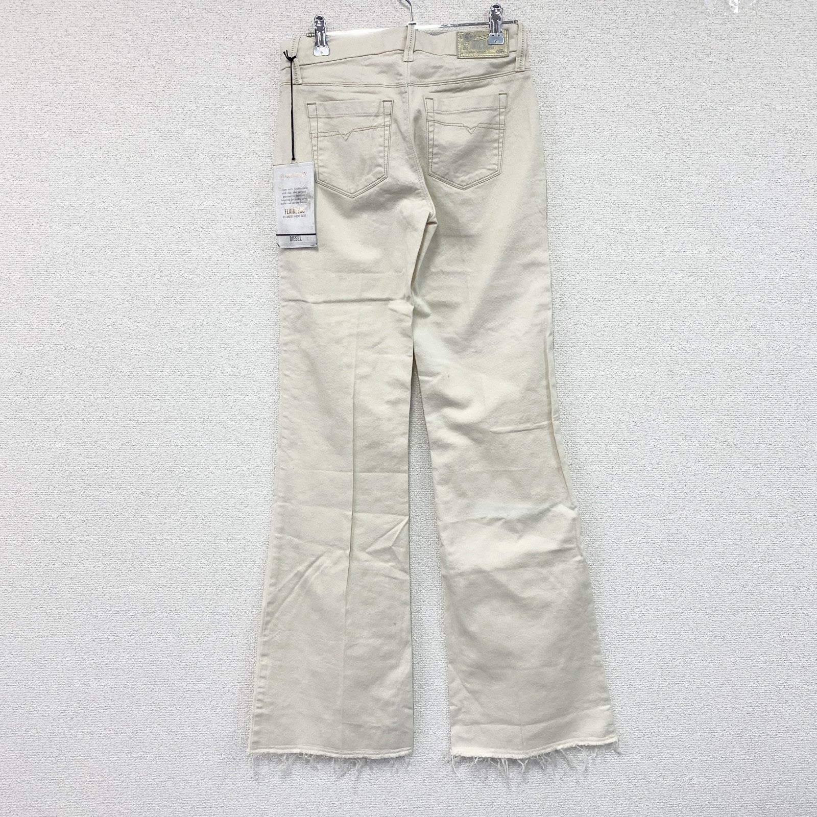 DIESEL　ディーゼル　FLAIRLEGG　フレアデニムパンツ/ジーンズ　ジップフライ　白　ホワイト　W24サイズ