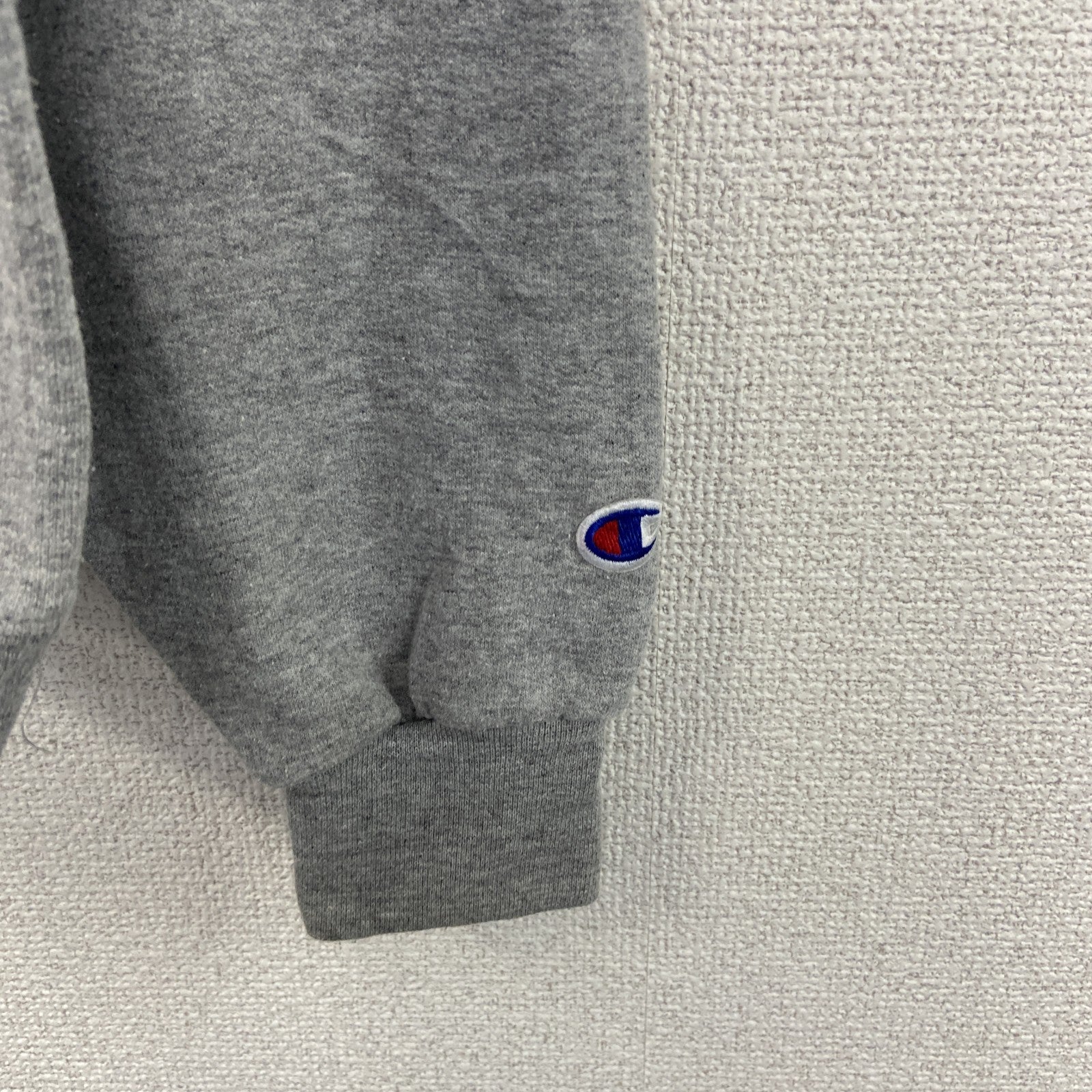 champion　チャンピオン　スウェットパーカー/フーディー　カレッジロゴ　刺繍ロゴ　現行　灰色　グレー　Lサイズ