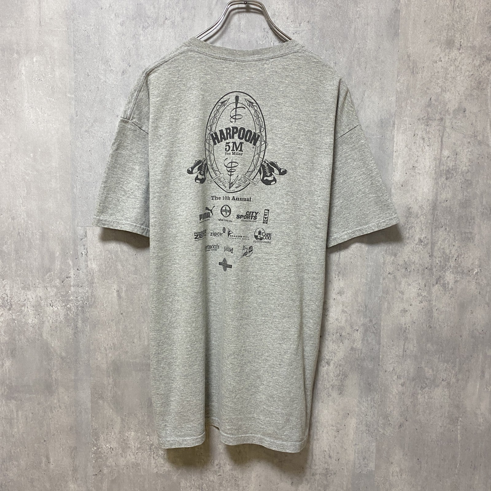 古着 used　PUMA　HARPOON　半袖プリントTシャツ　グレー　レトロ　デザイン　個性的　クルーネック　春夏服　メンズ