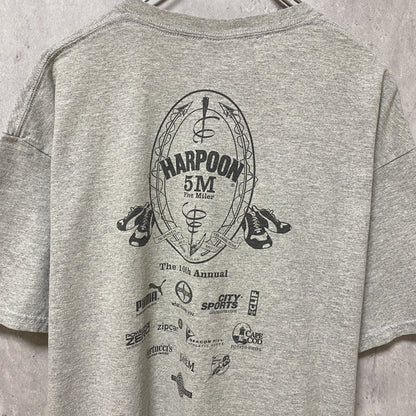 古着 used　PUMA　HARPOON　半袖プリントTシャツ　グレー　レトロ　デザイン　個性的　クルーネック　春夏服　メンズ