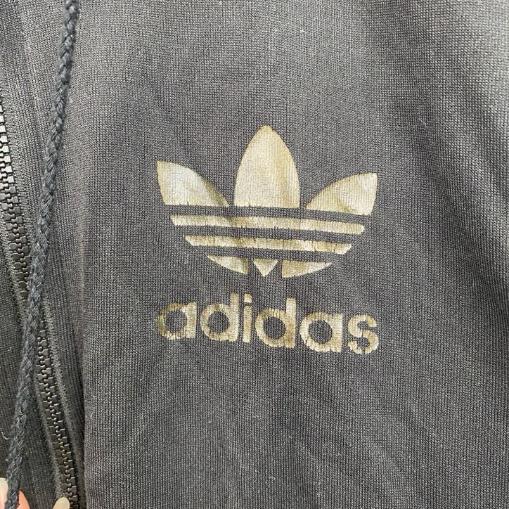 古着 used　adidas　アディダス　長袖スウェット　フード付きパーカー　ジャージ　ワンポイントロゴ　黒　ブラック　Sサイズ　