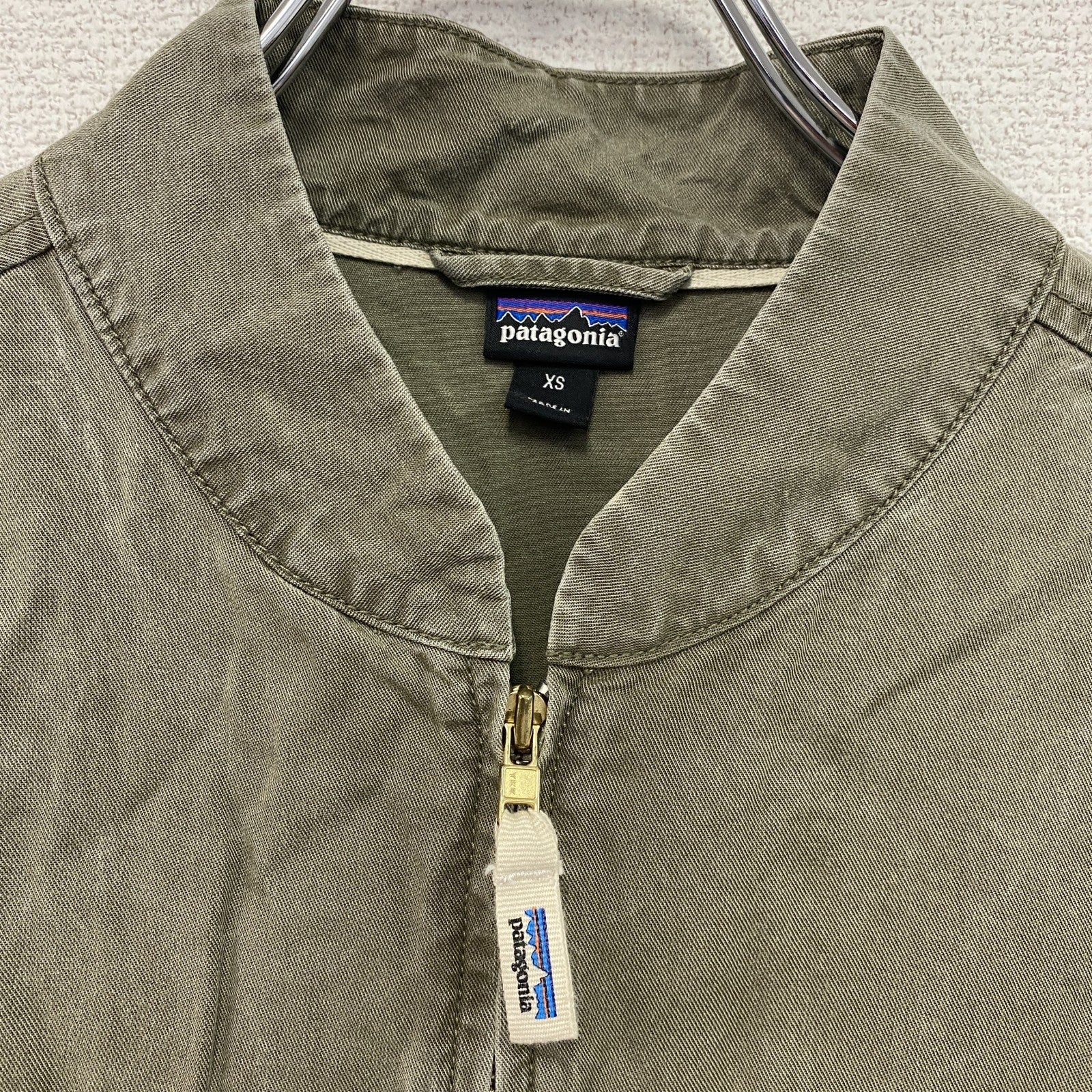 Patagonia　パタゴニア　フルジップジャケット　ボンバージャケット　カーキ　XSサイズ