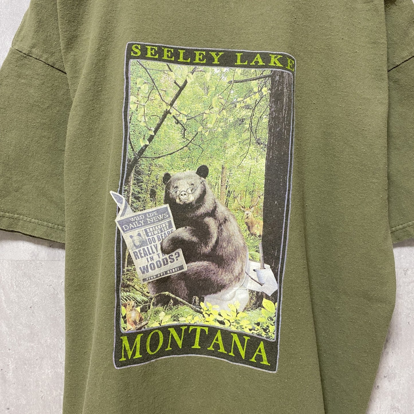 古着 used　THE DUCK COMPANY　半袖アニマル柄プリントTシャツ　カーキ　熊　バックプリント　レトロデザイン