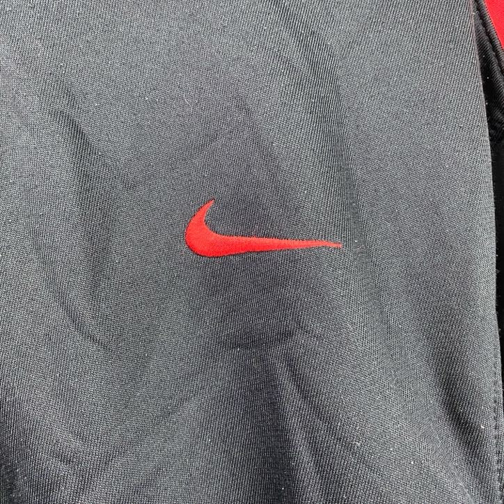 古着 used　NIKE　ナイキ　長袖トラックジャケット　スポーツ　DRI-FIT　ジャージ　ロゴ刺繍　黒　ブラック　XLサイズ
