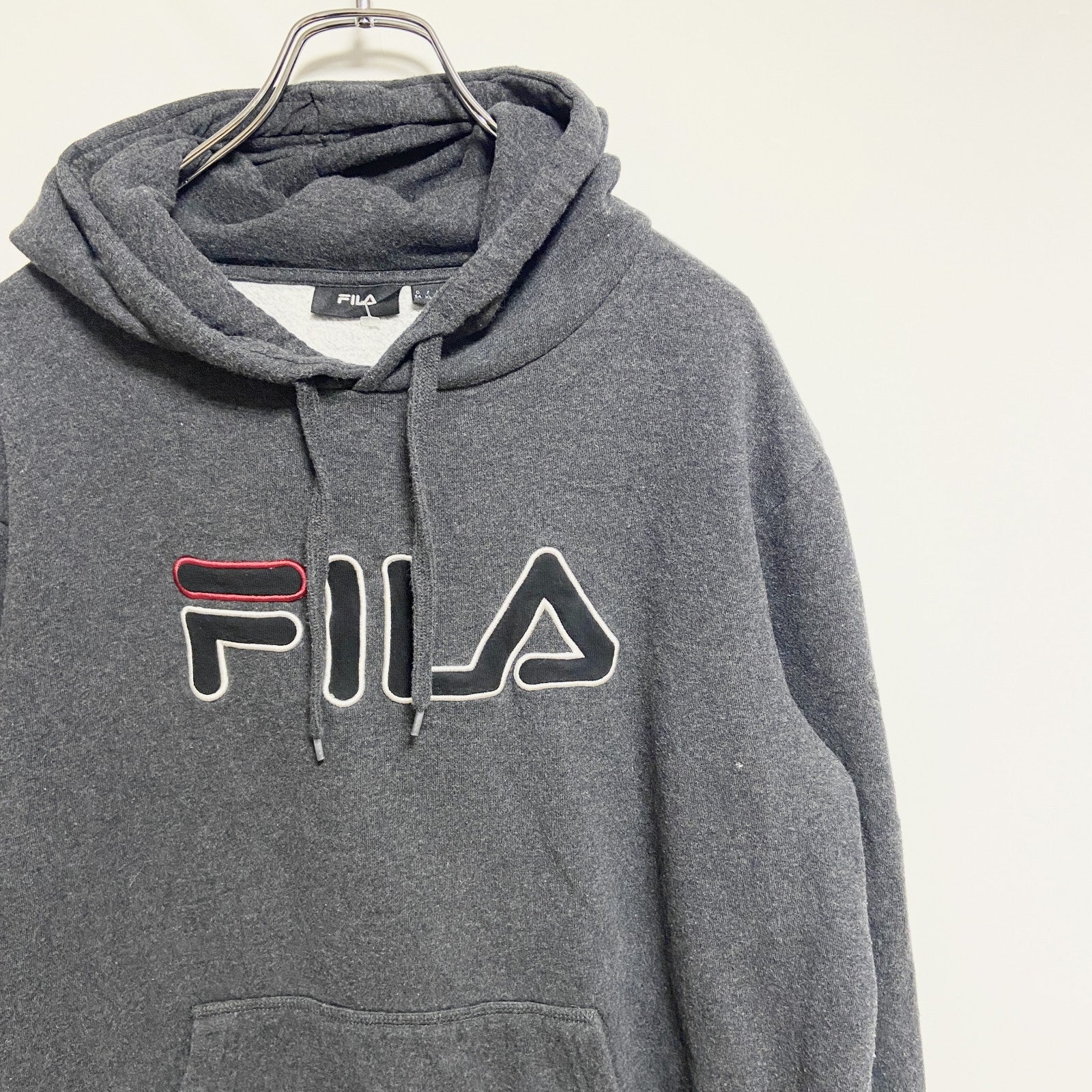 FILA　フィラ　スウェットパーカー/フーディー　デカロゴ　ワッペン　ダークグレー　XLサイズ