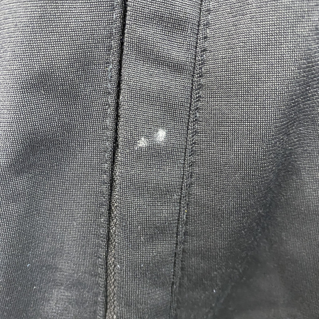 古着 used　NIKE　ナイキ　長袖ワンポイント刺繍ジャージ　フルジップトラックジャケット　ハイネック　黒　ブラック　Mサイズ