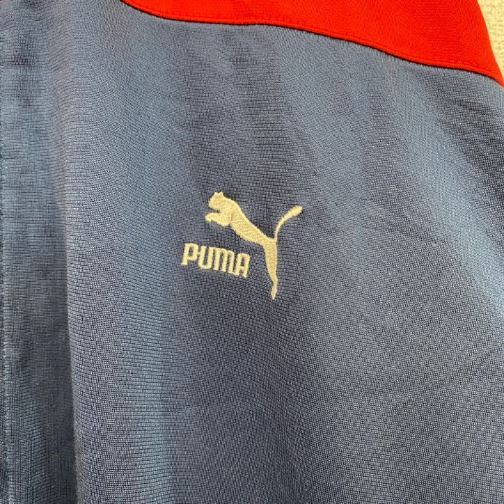 古着 used　80s　PUMA　プーマ　長袖トラックジャケット　フルジップジャージ　ワンポイントロゴ刺繍　ネイビー　７サイズ