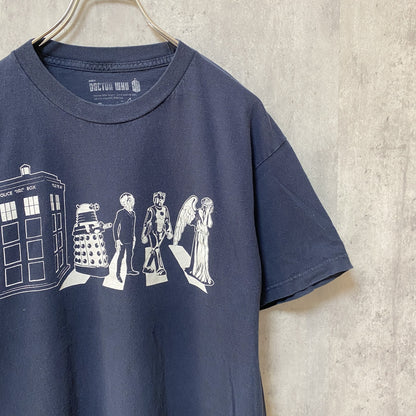 古着 used　BEATLESパロディ　半袖プリントTシャツ　ネイビー　紺　レトロデザイン　個性的　クルーネック　Lサイズ