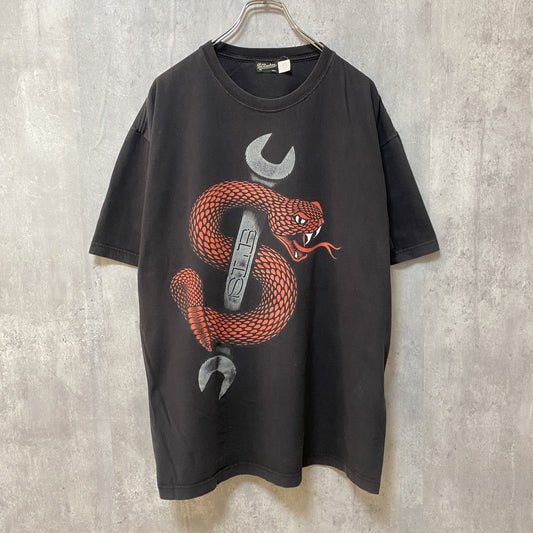 古着 used　USA製　半袖プリントTシャツ　蛇柄　黒　ブラック　レトロデザイン　クルーネック　XLサイズ