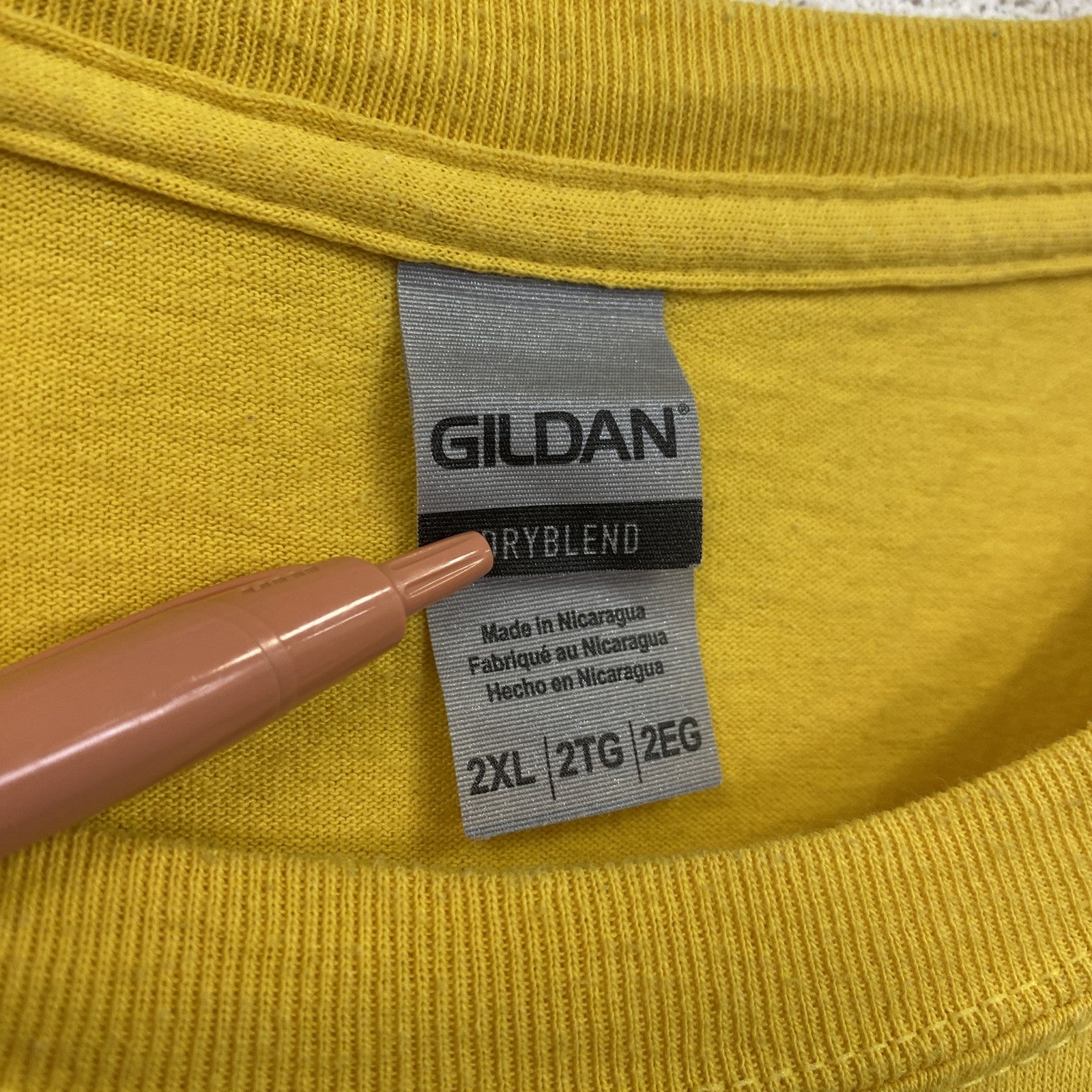 古着 used　GILDAN　ギルダン　半袖カレッジプリントTシャツ　ルトゥーノー大学　バレーボール　黄色　2XLサイズ