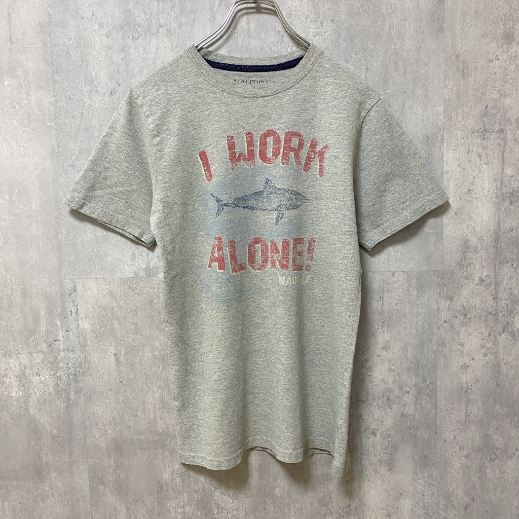 古着 used　NAUTICA　ノーティカ　半袖プリントTシャツ　サメ　鮫　グレー　レトロデザイン　クルーネック　Lサイズ