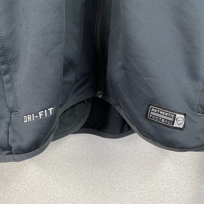 古着 used　NIKE　ナイキ　長袖フルジップパーカー　スポーツ　ジャージ　ワンポイント　DRI-FIT　Lサイズ